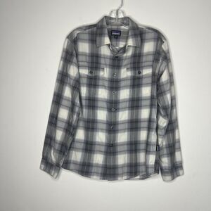 Patagonia Men’s Button Up Shirt Small Gray Plaid Long Sleeve Organic Cotton